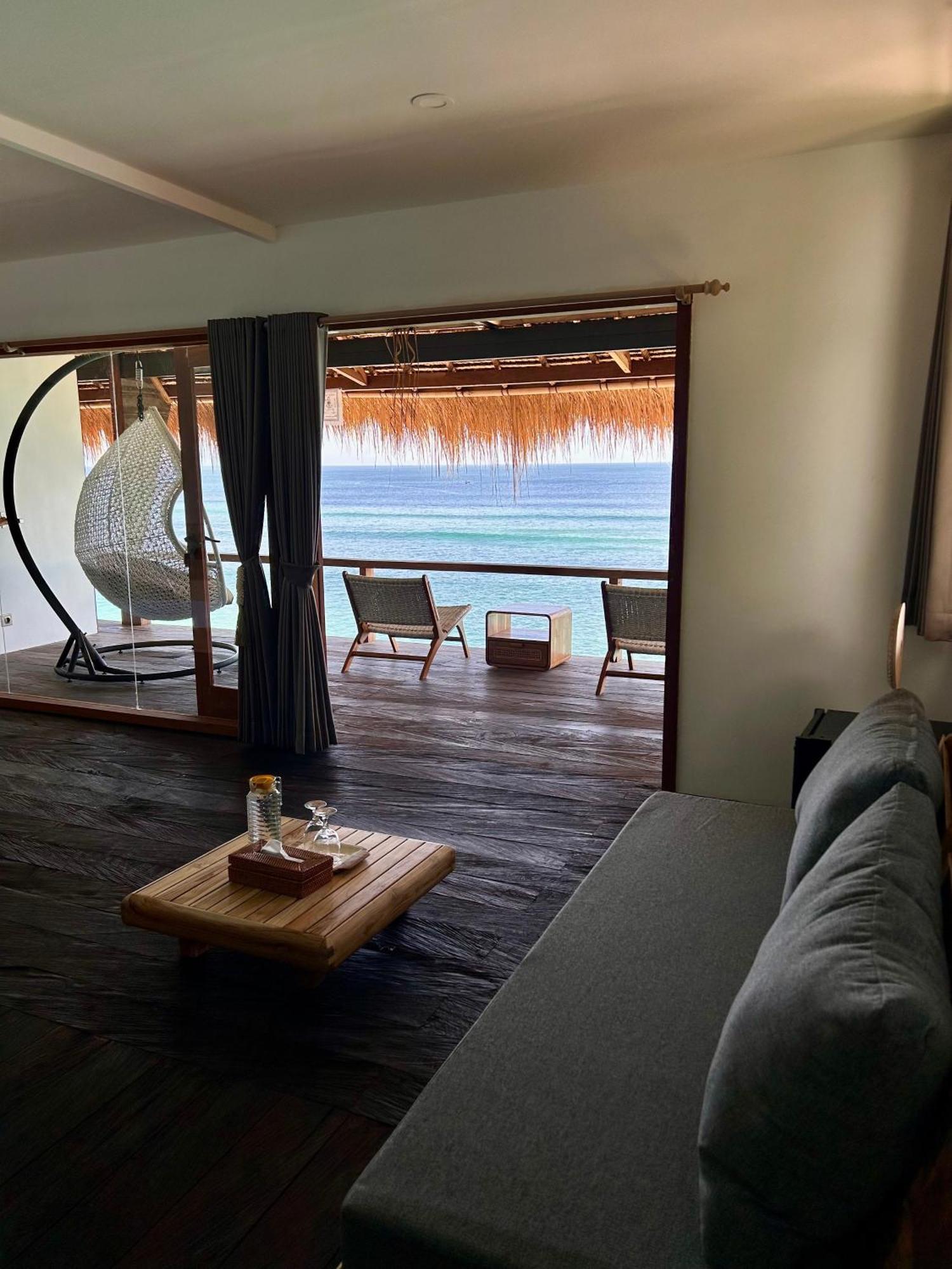 Rock'N Reef Hotel Pecatu  ภายนอก รูปภาพ